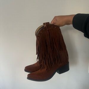 brown fringe cowgirl boots